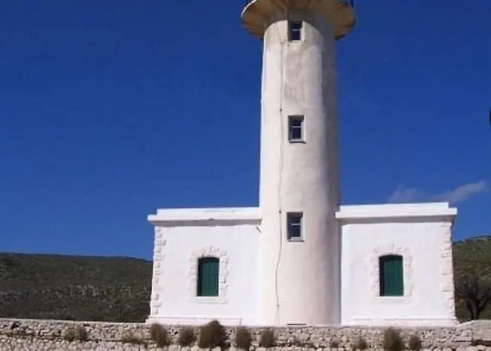 Apartment Pear Tree Lixouri